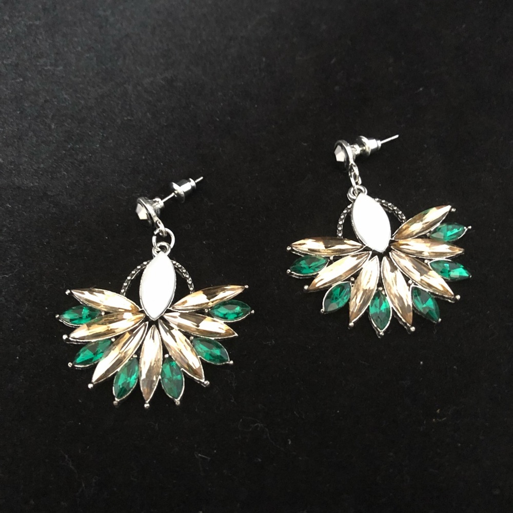 Neomi Vintage 💛💛